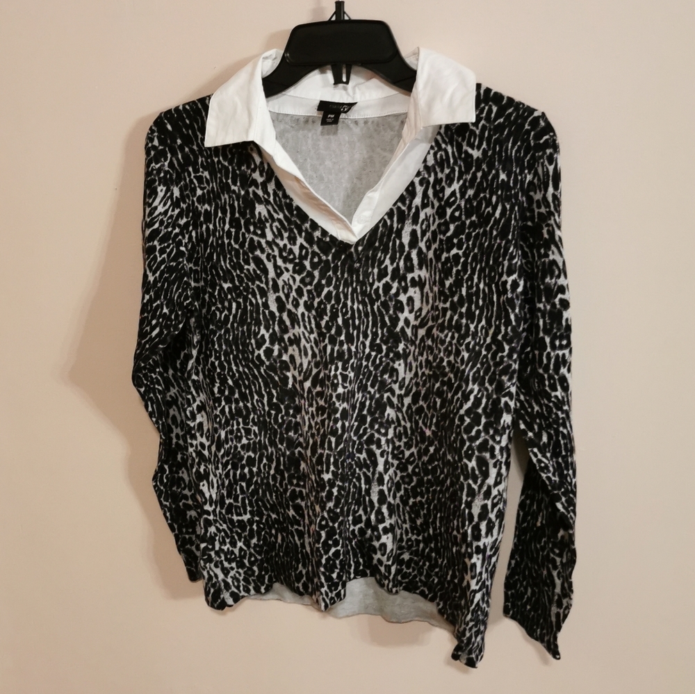Sweater size  PM